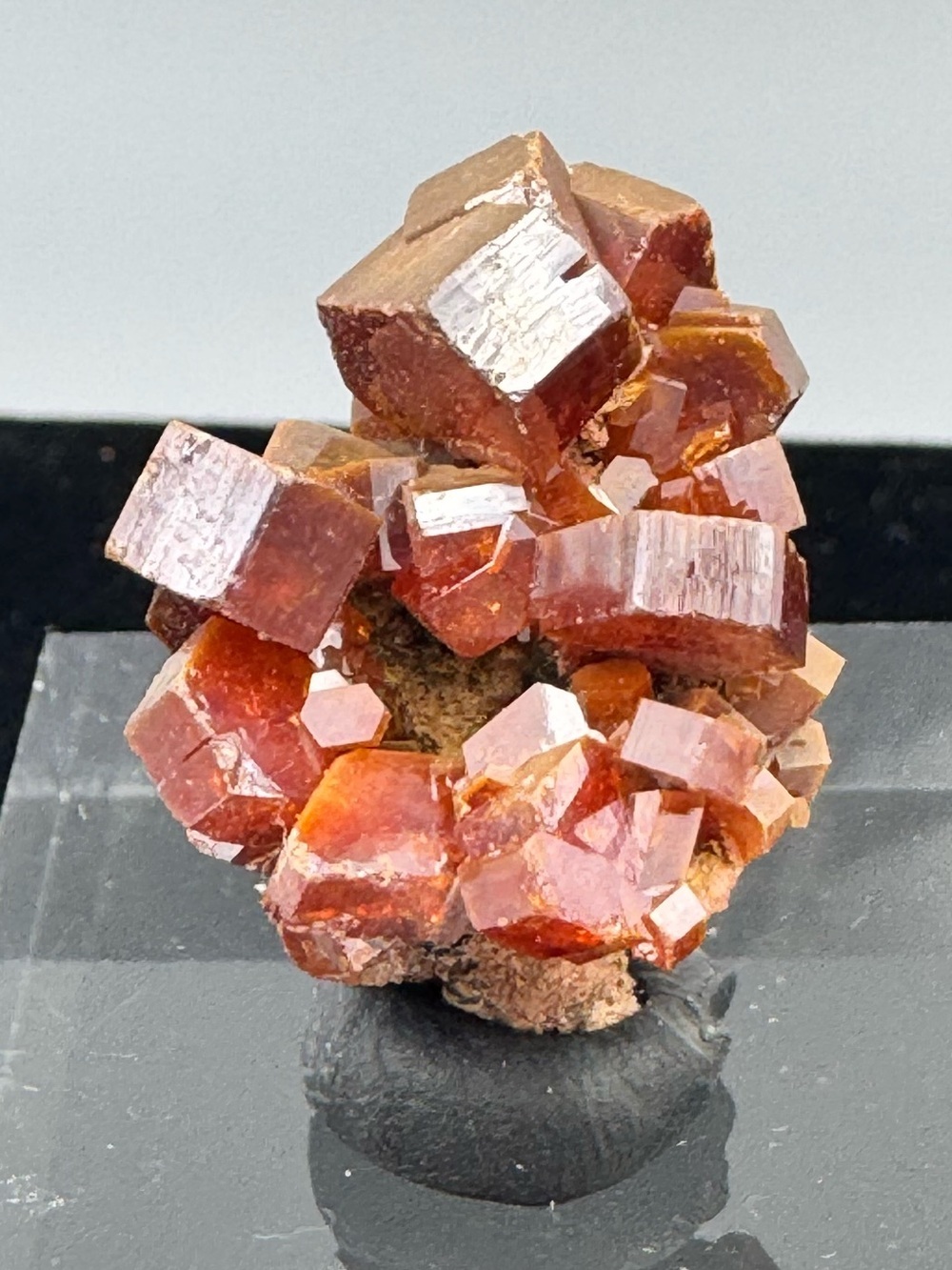 Vanadinite - Picture 2 of 7
